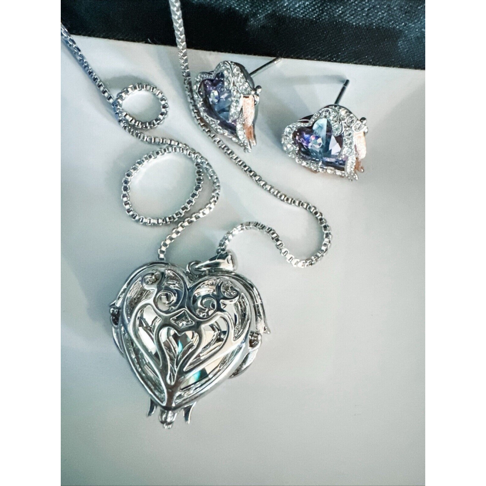 CDE Angel Wing Love Heart Necklace & Earrings Silver Tone/Gold Tone Jewelry - Picture 3 of 7